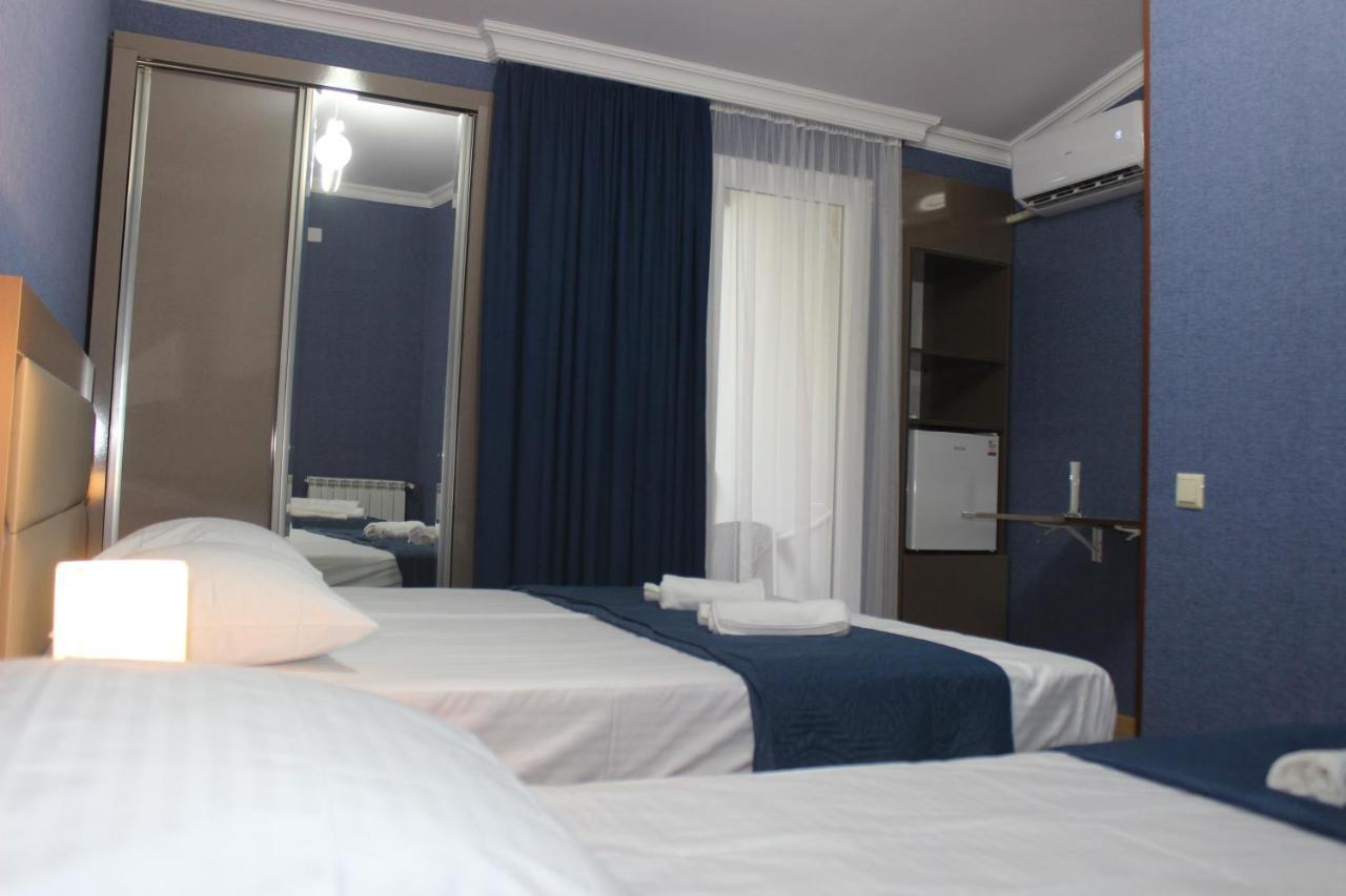 Hotel Tarasa Kutaisi Ngoại thất bức ảnh