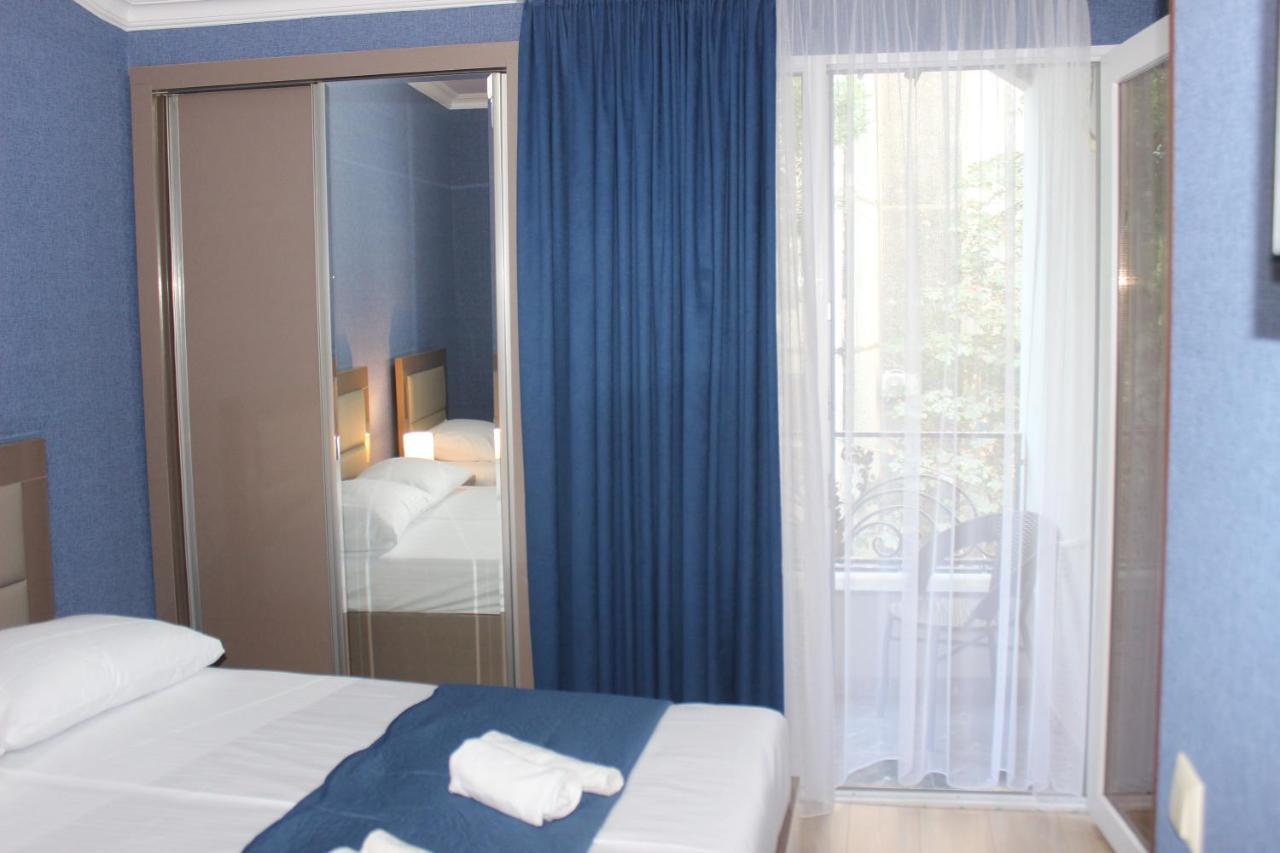 Hotel Tarasa Kutaisi Ngoại thất bức ảnh